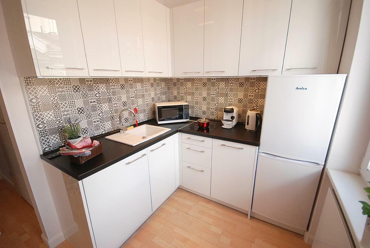 Nowy Apartament Wilcza Warsaw Exterior photo