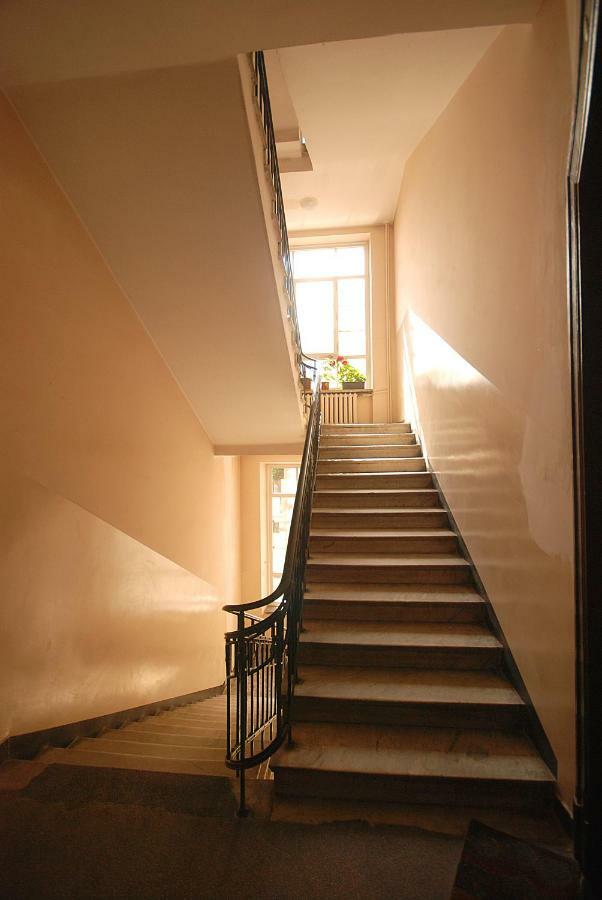 Nowy Apartament Wilcza Warsaw Exterior photo