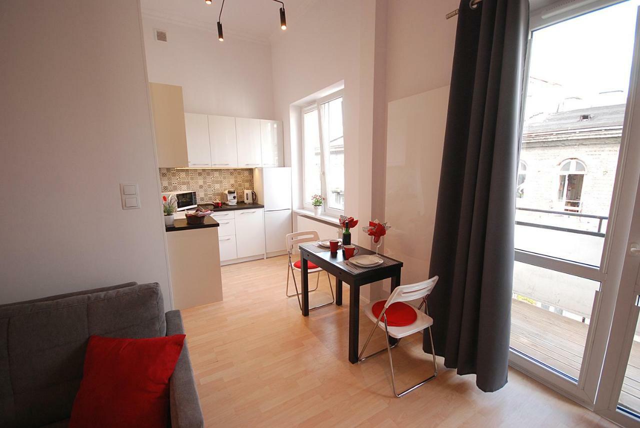 Nowy Apartament Wilcza Warsaw Exterior photo